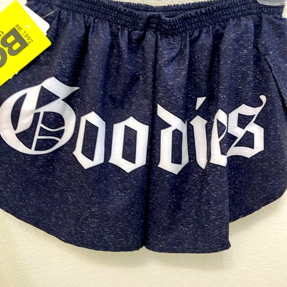 BOA Women’s 1” stretch split elite running shorts .  NWT